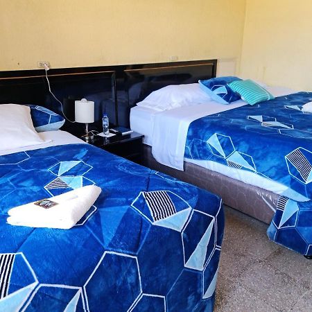 Hotel Kasa Kamelot Las Rosas Quetzaltenango Exterior photo