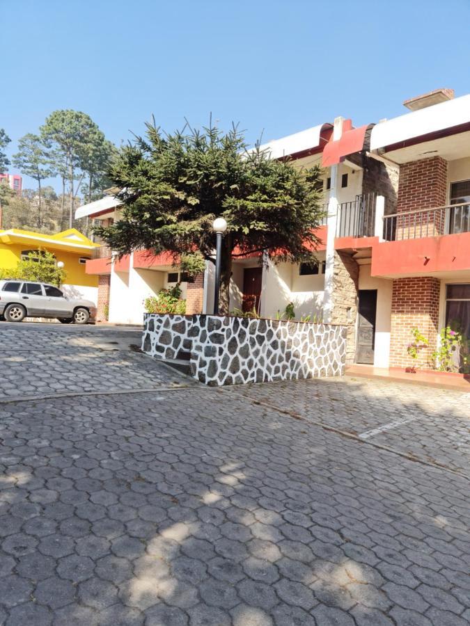 Hotel Kasa Kamelot Las Rosas Quetzaltenango Exterior photo