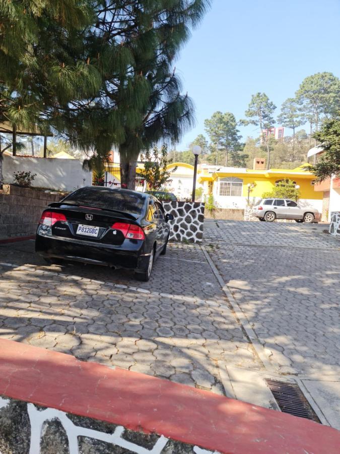 Hotel Kasa Kamelot Las Rosas Quetzaltenango Exterior photo