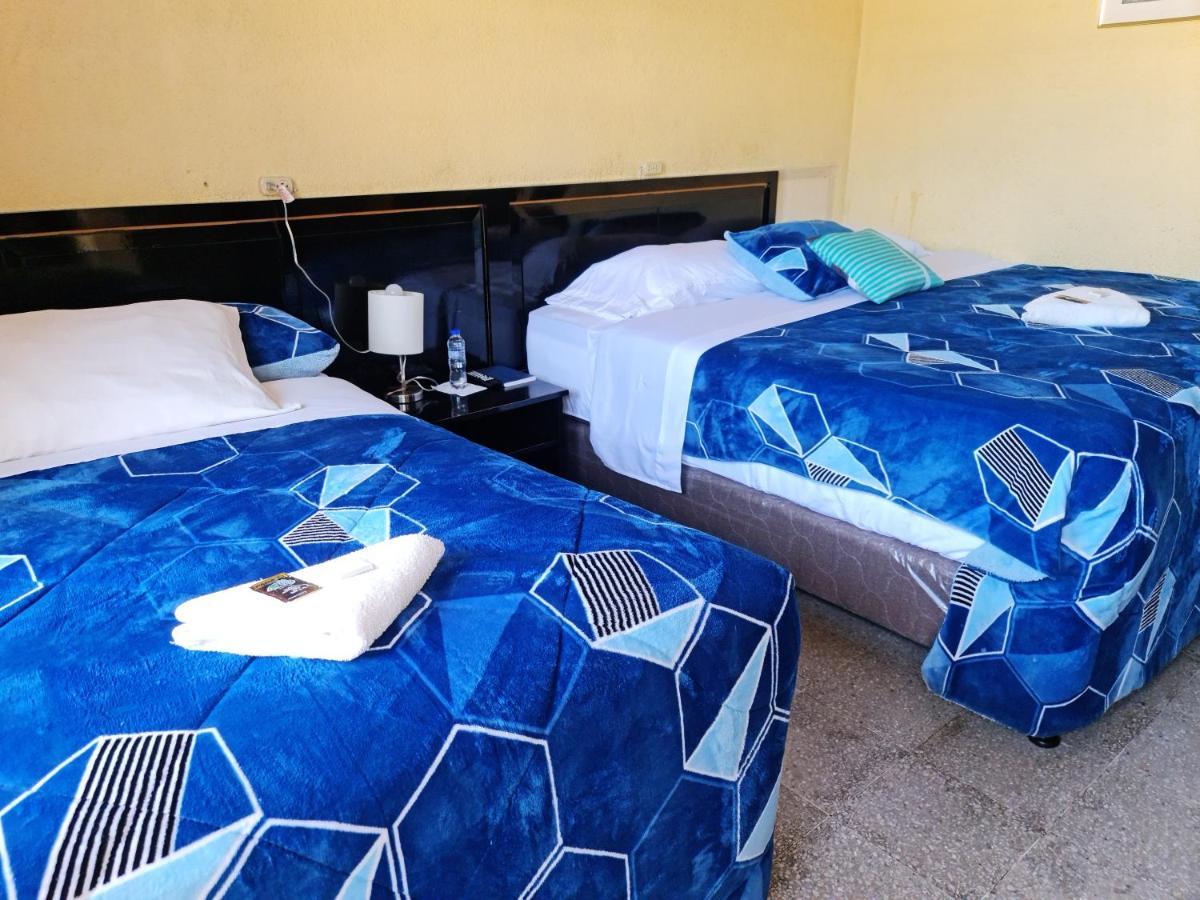Hotel Kasa Kamelot Las Rosas Quetzaltenango Exterior photo