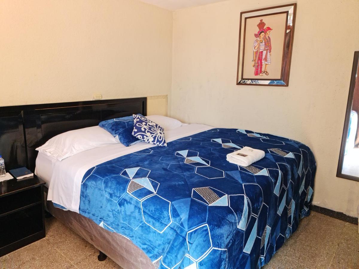 Hotel Kasa Kamelot Las Rosas Quetzaltenango Exterior photo