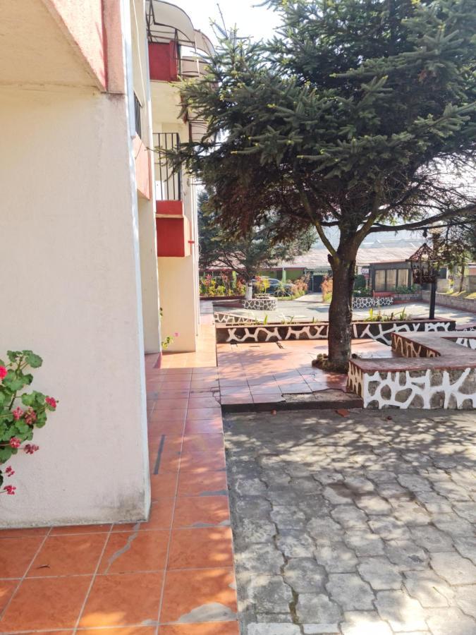 Hotel Kasa Kamelot Las Rosas Quetzaltenango Exterior photo