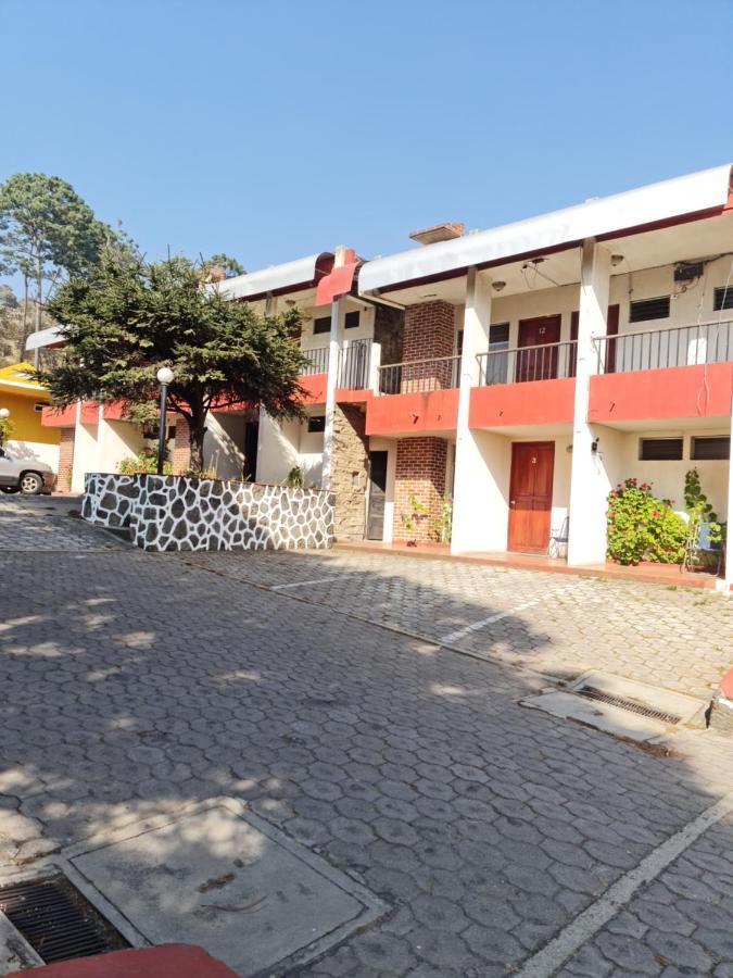 Hotel Kasa Kamelot Las Rosas Quetzaltenango Exterior photo